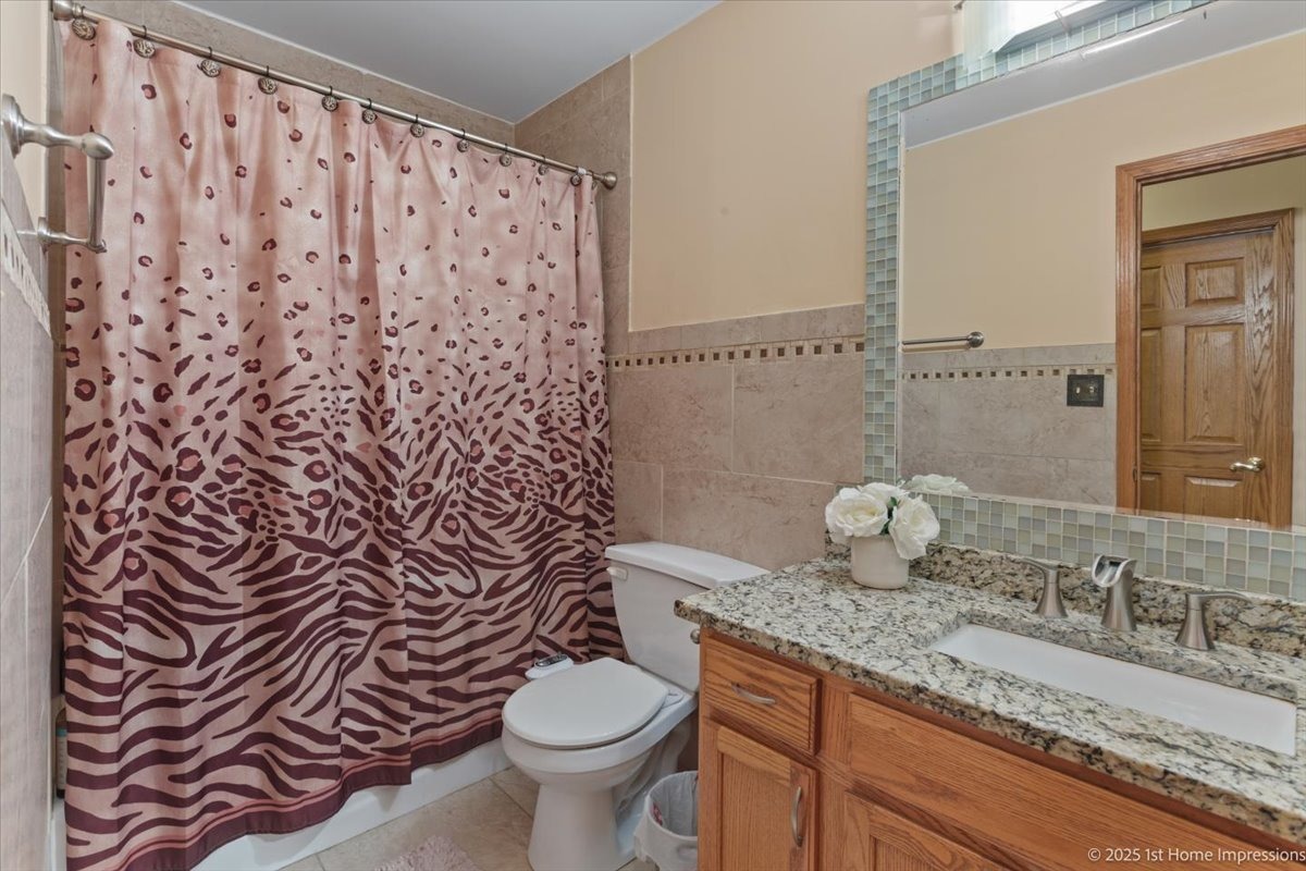 Mint Julip Dr, Alsip, IL 60803