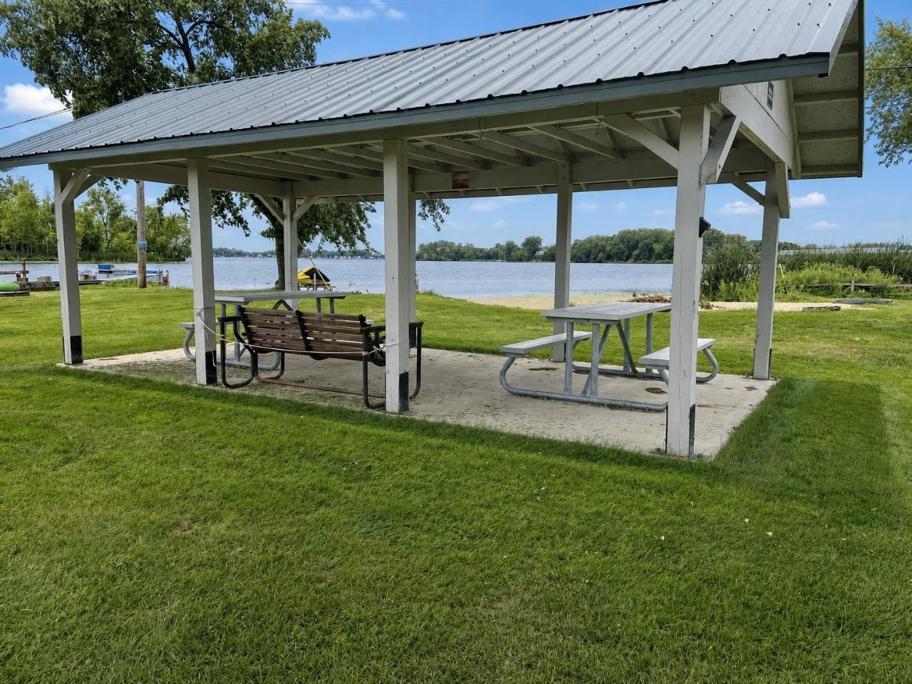 1st Ave, Antioch, IL 60002