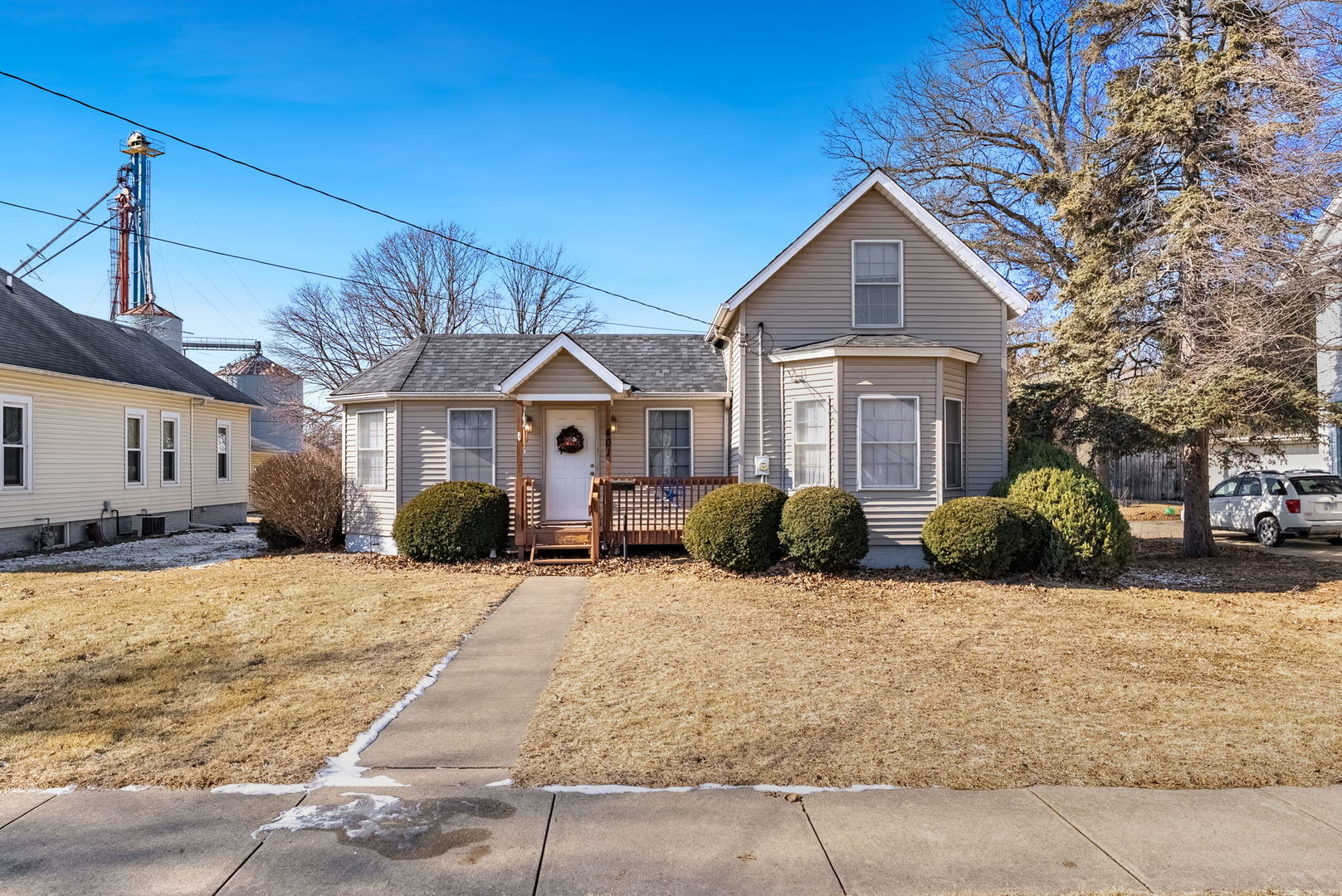 Ridge St, Cambridge, IL 61238