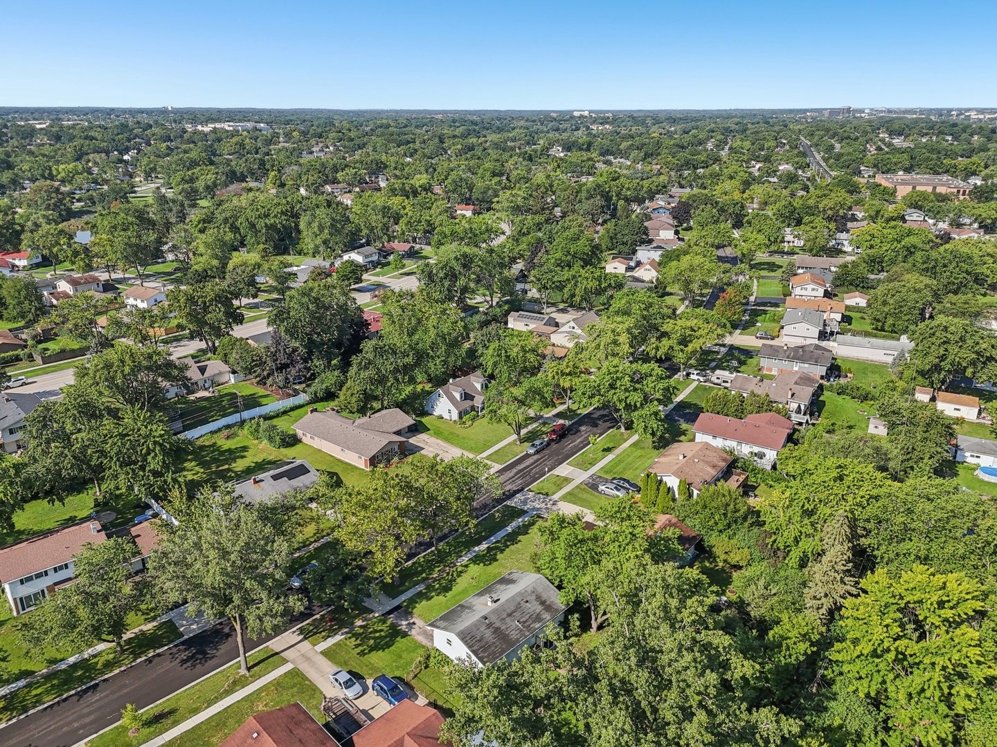 Jamison Ln, Hoffman Estates, IL 60169