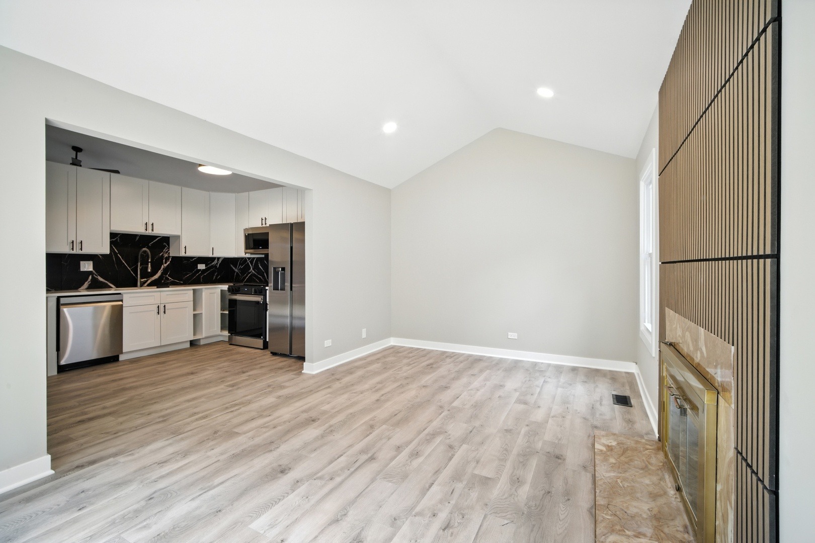 Bedford Rd, Mundelein, IL 60060 #1