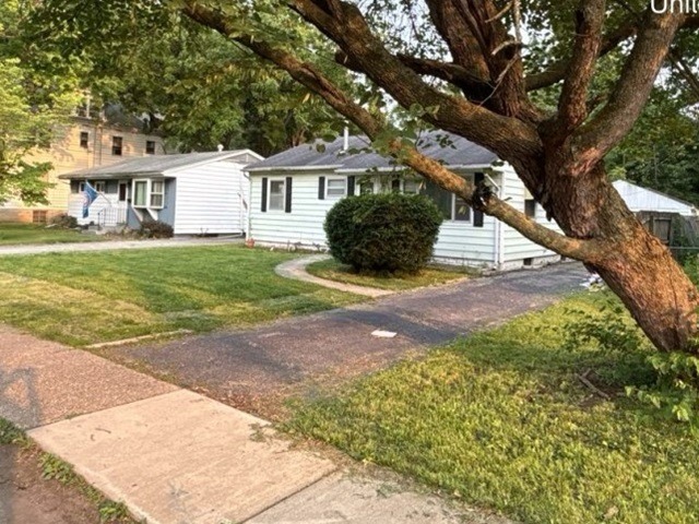 Fayette Ave, Springfield, IL 62704 #1