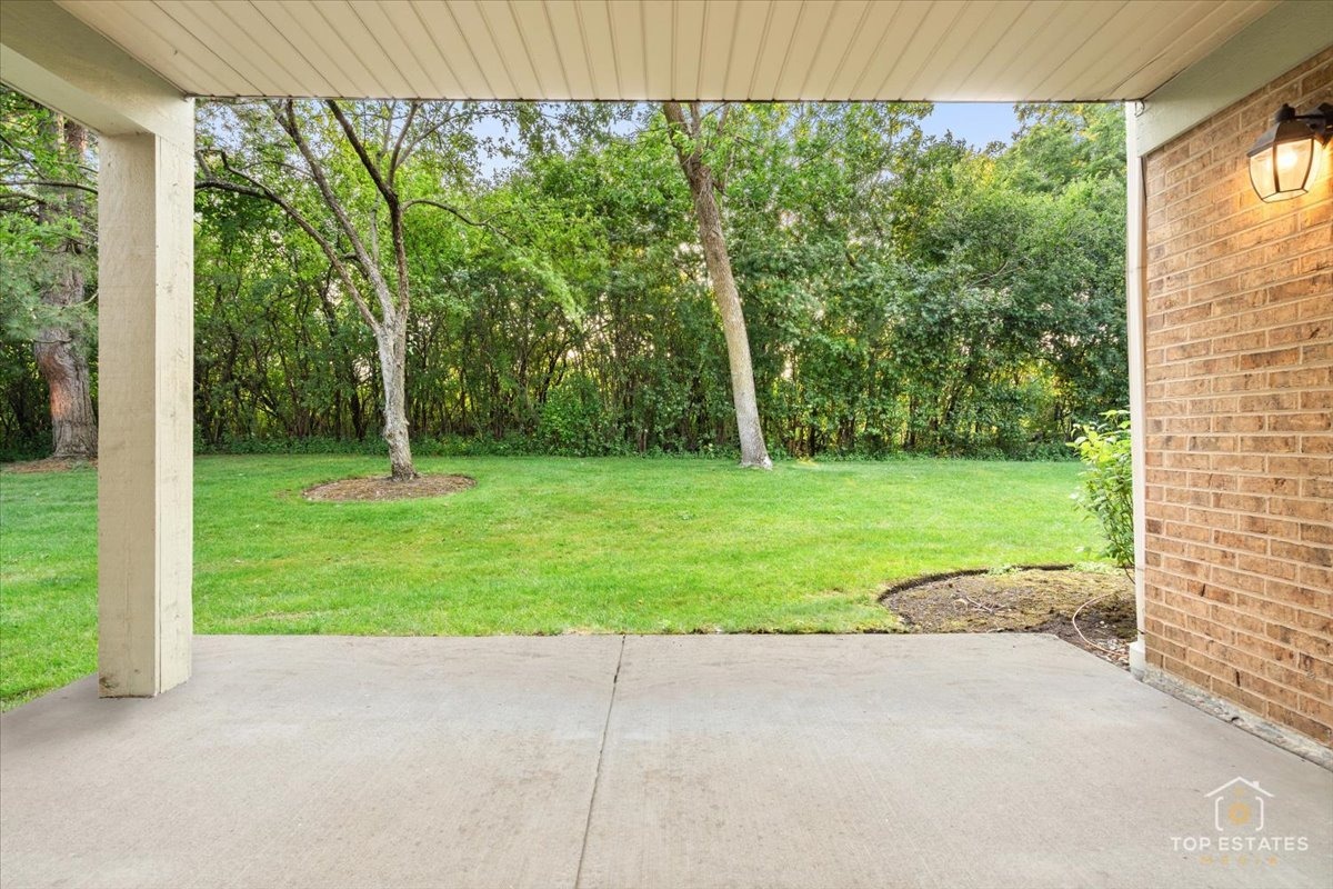 Ivy Ln, Deerfield, IL 60015 #1