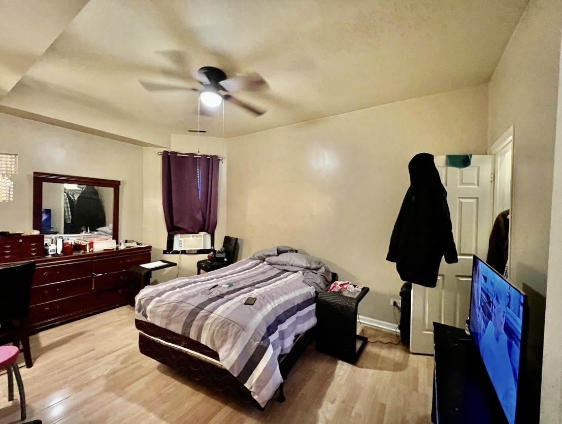 Rhodes Ave, Chicago, IL 60637 #1