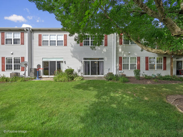 Genesee Dr, Naperville, IL 60563 #1