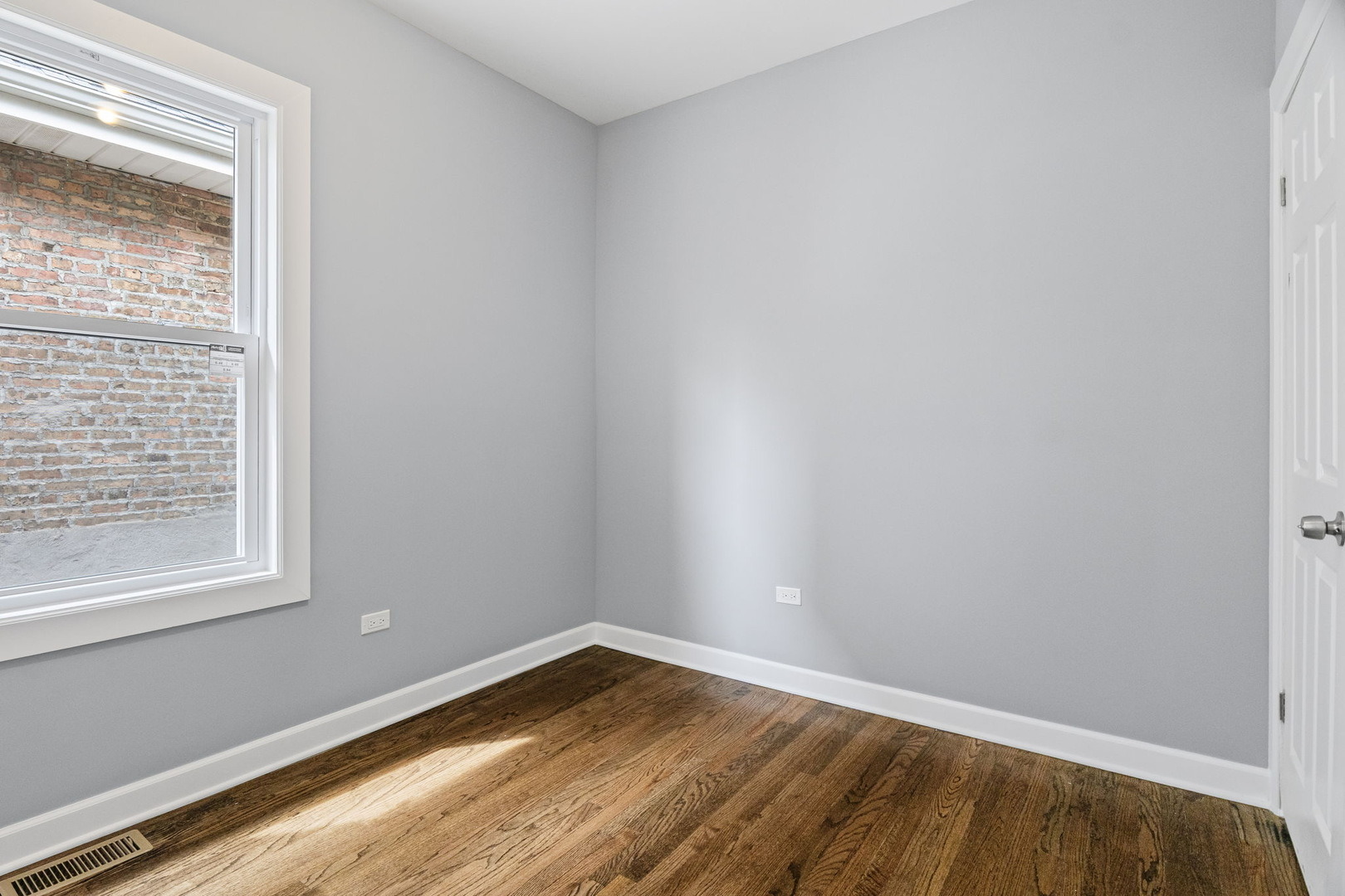 Hermitage Ave, Chicago, IL 60620 #1
