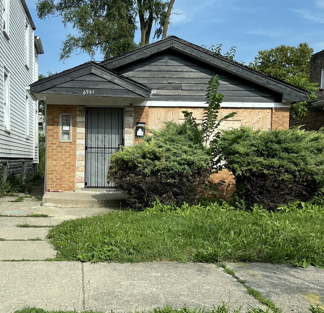 Hermitage Ave, Chicago, IL 60636 #1