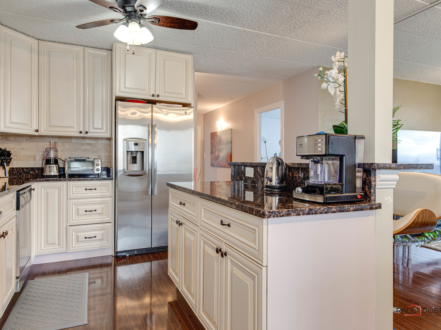 Terrace Dr, Niles, IL 60714