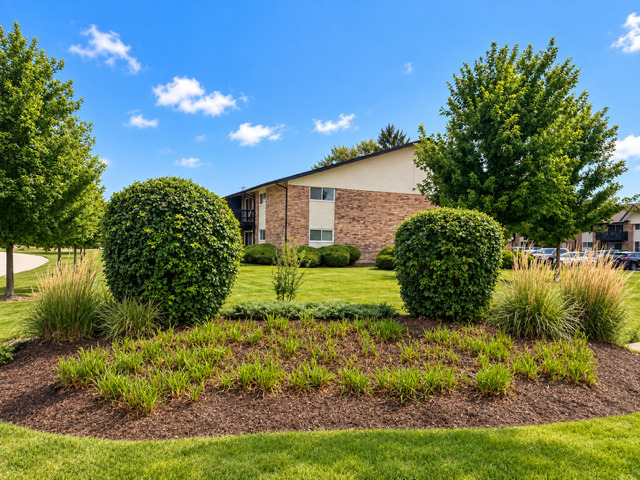 Kingery Quarter , Willowbrook, IL 60527 #1
