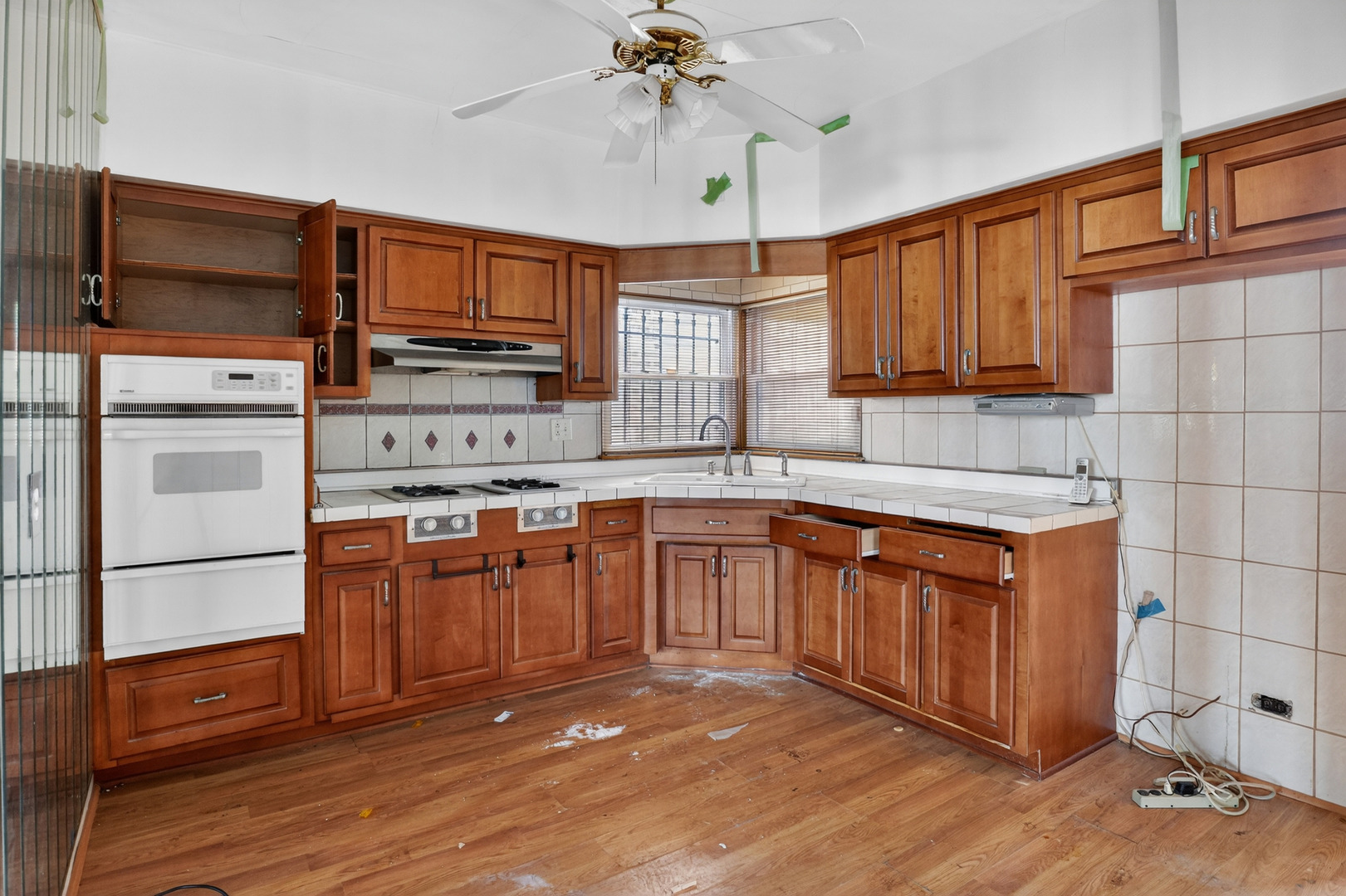 Essex Ave, Chicago, IL 60617