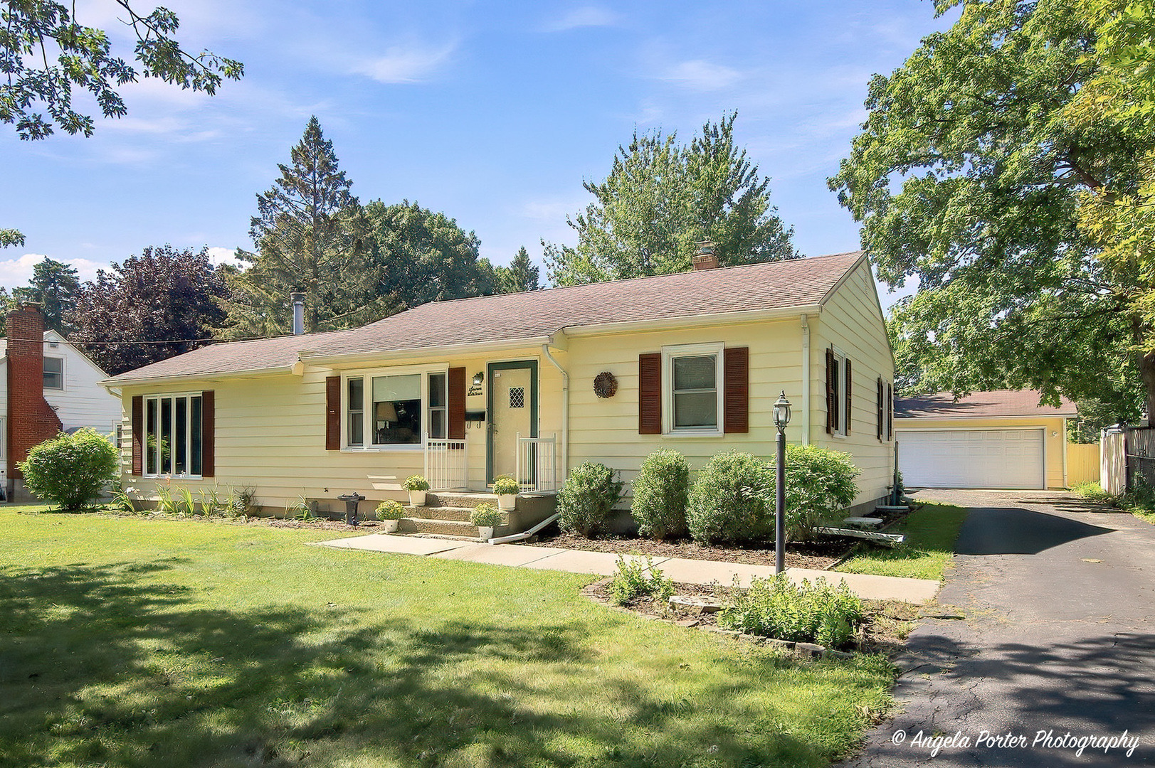 Kirkwood Ave, Winthrop Harbor, IL 60096