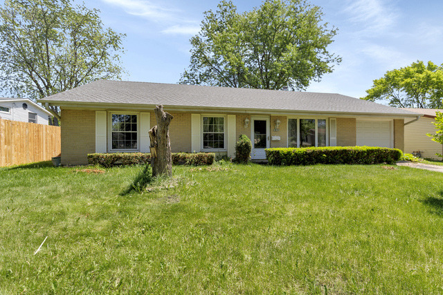 Asbury Cir, Hanover Park, IL 60133