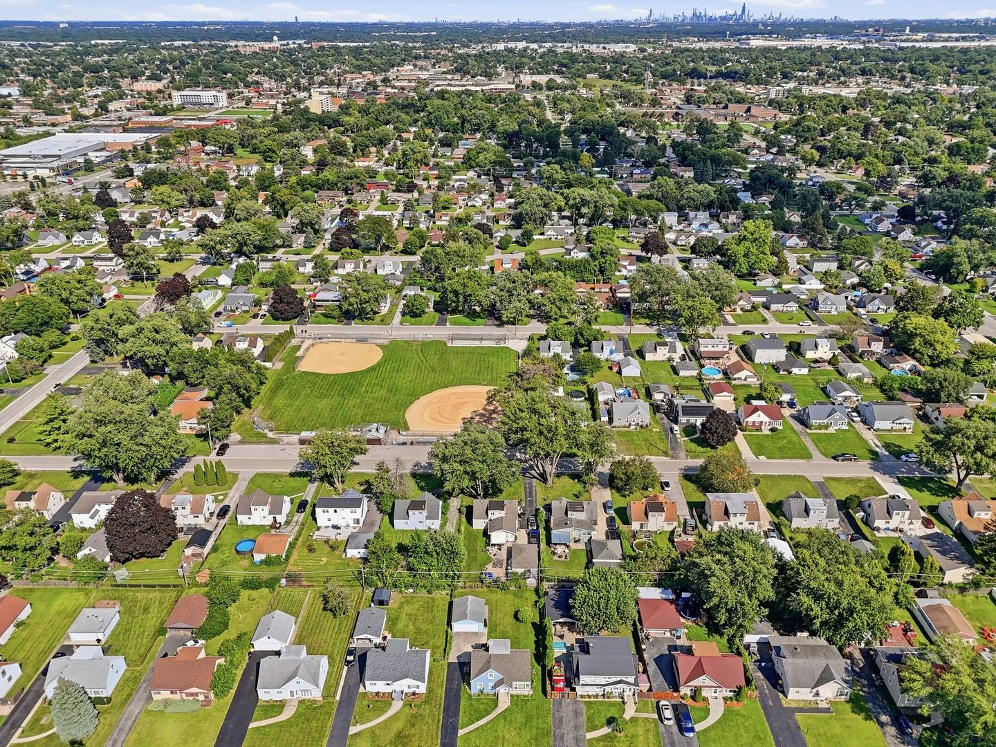 Roy Ave, Northlake, IL 60164