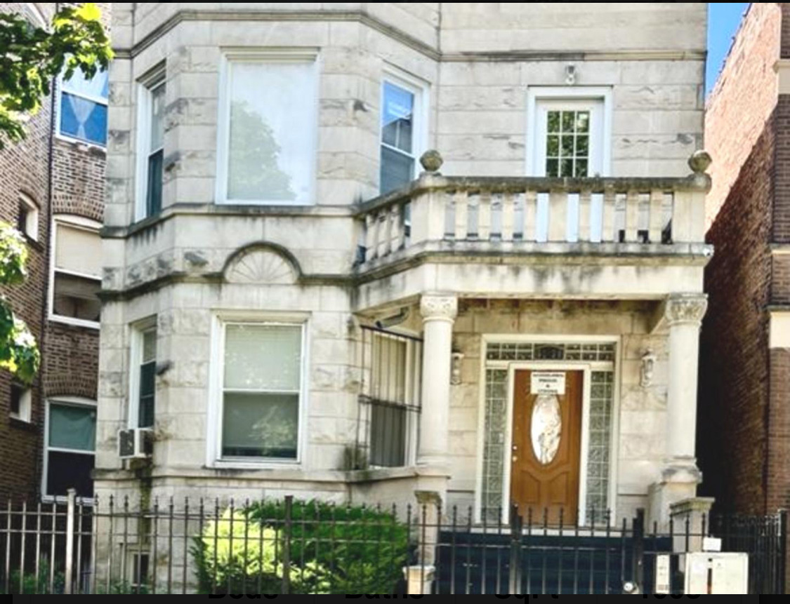 Rhodes Ave, Chicago, IL 60637