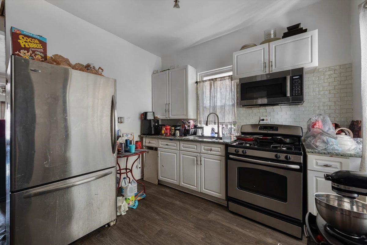 Carpenter St, Chicago, IL 60620 #1