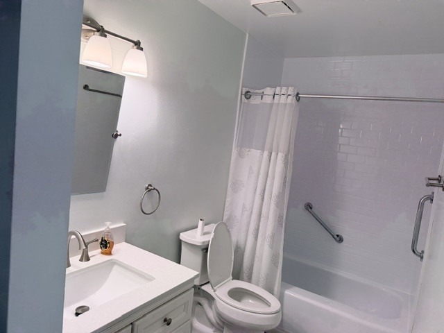 Raymond Dr, Naperville, IL 60563 #1