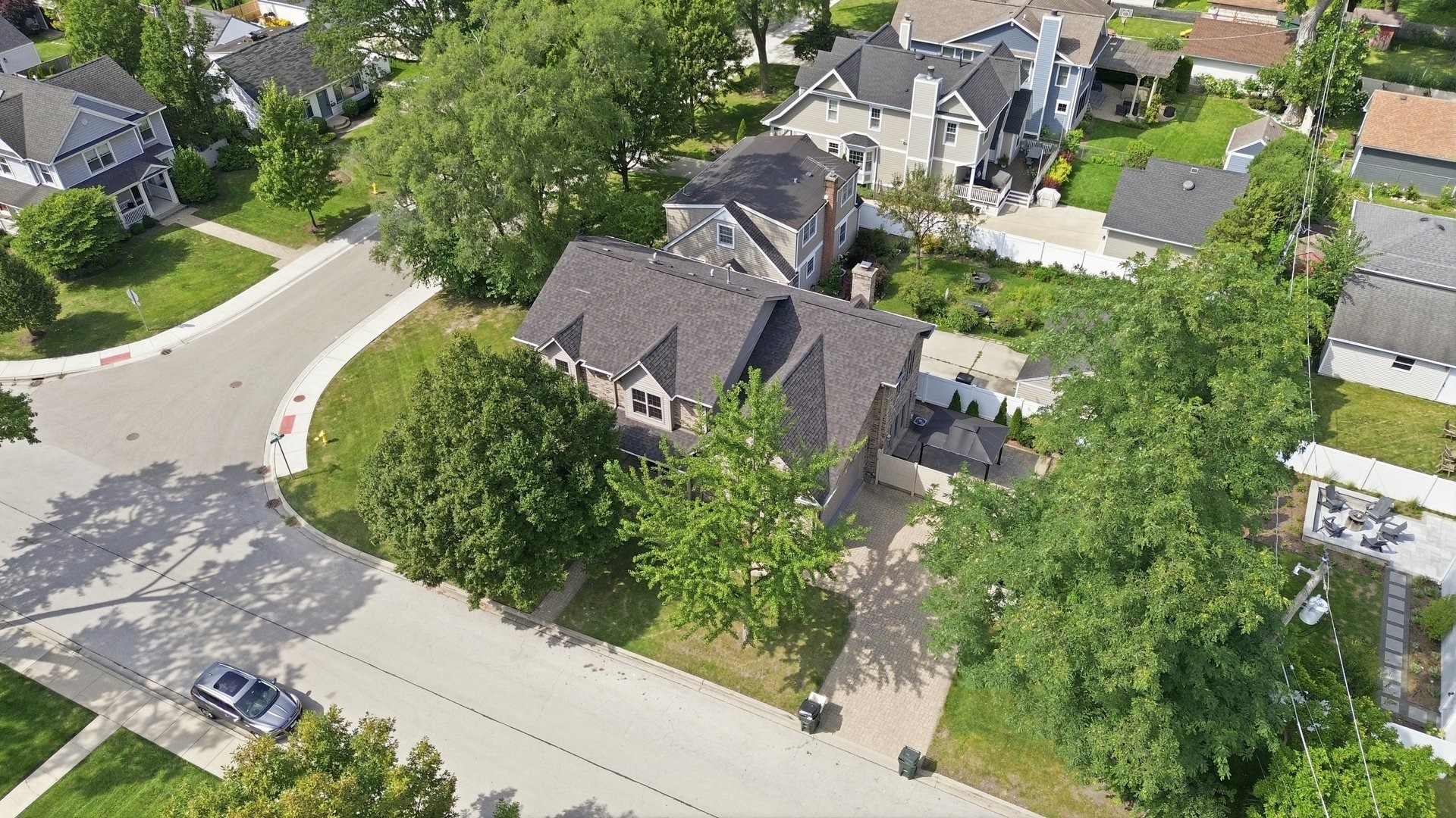 Spruce St, Glenview, IL 60025