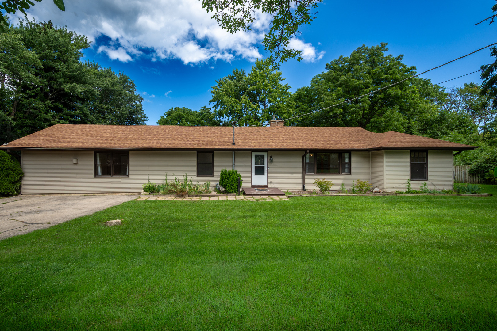 Fuller Rd, Gurnee, IL 60031 #1