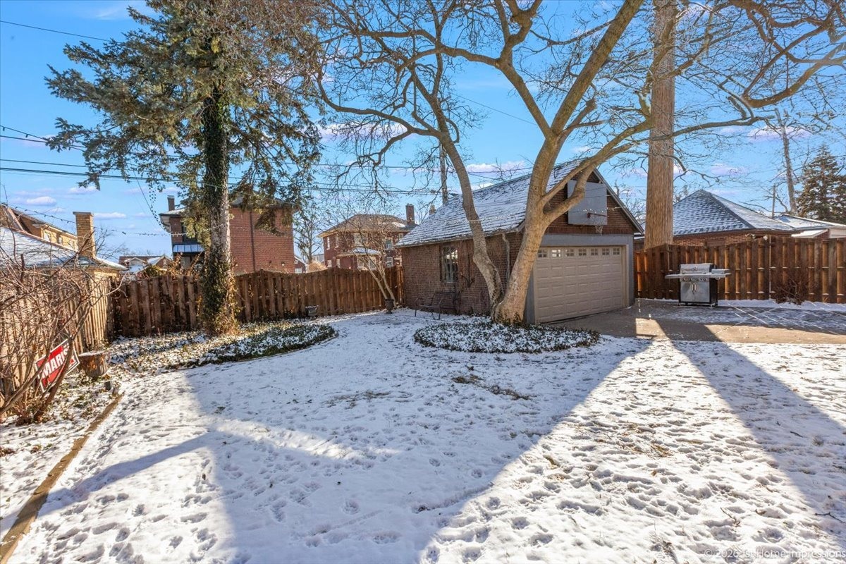 Hamilton Ave, Chicago, IL 60643