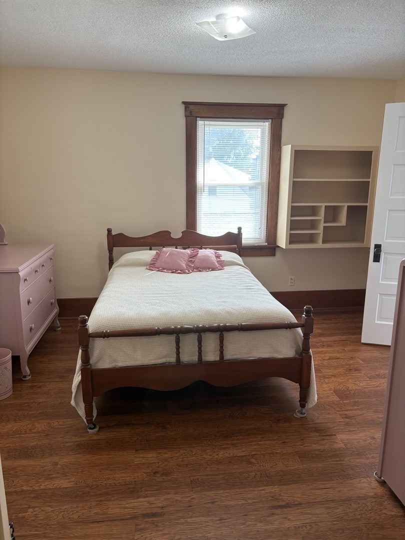 10th St, DE Witt, IA 52742 #1