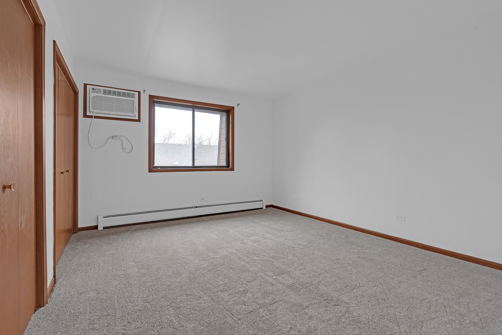 Whispering Hills Ct, Naperville, IL 60540 #1