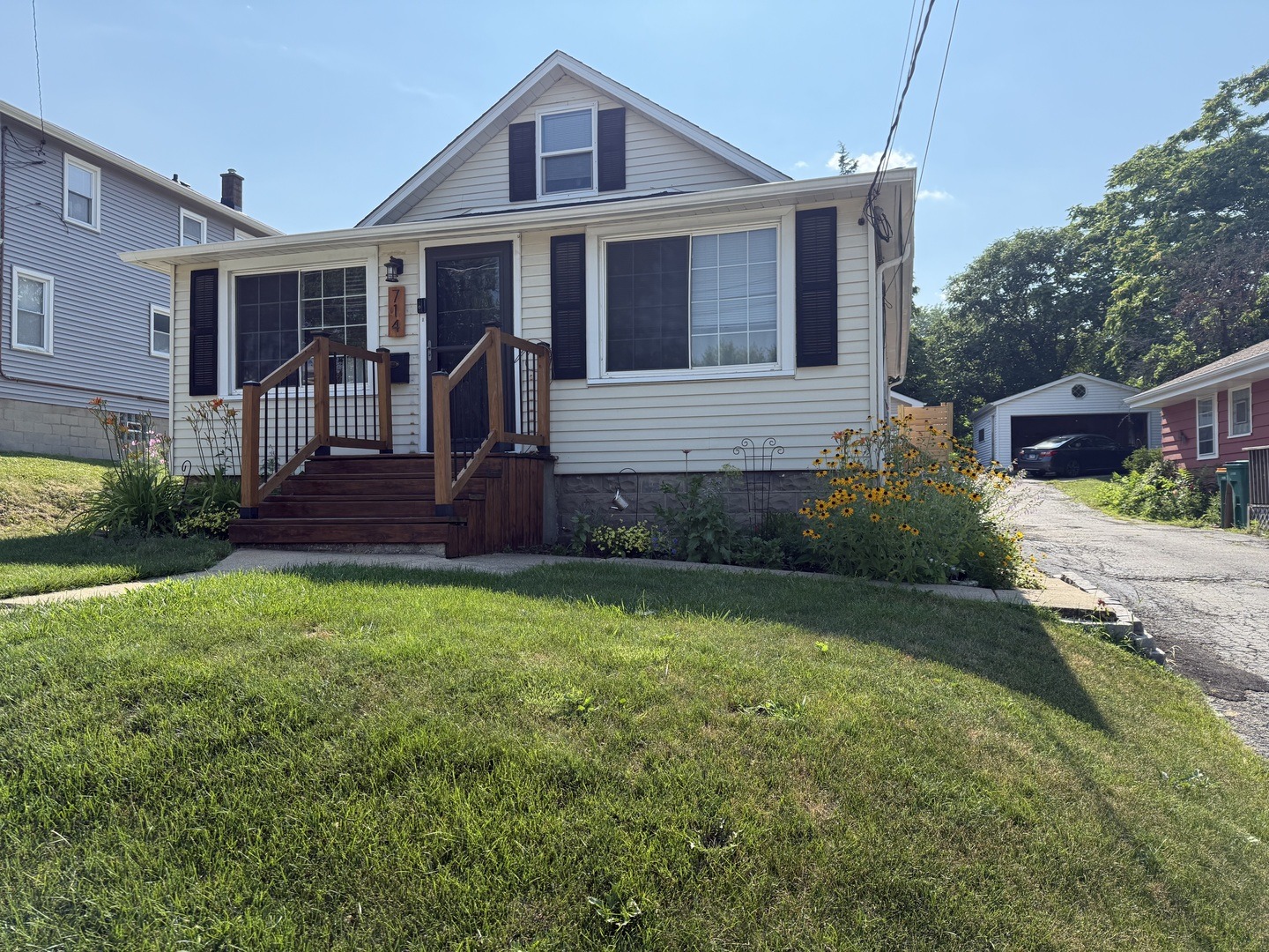 Walnut St, Lemont, IL 60439