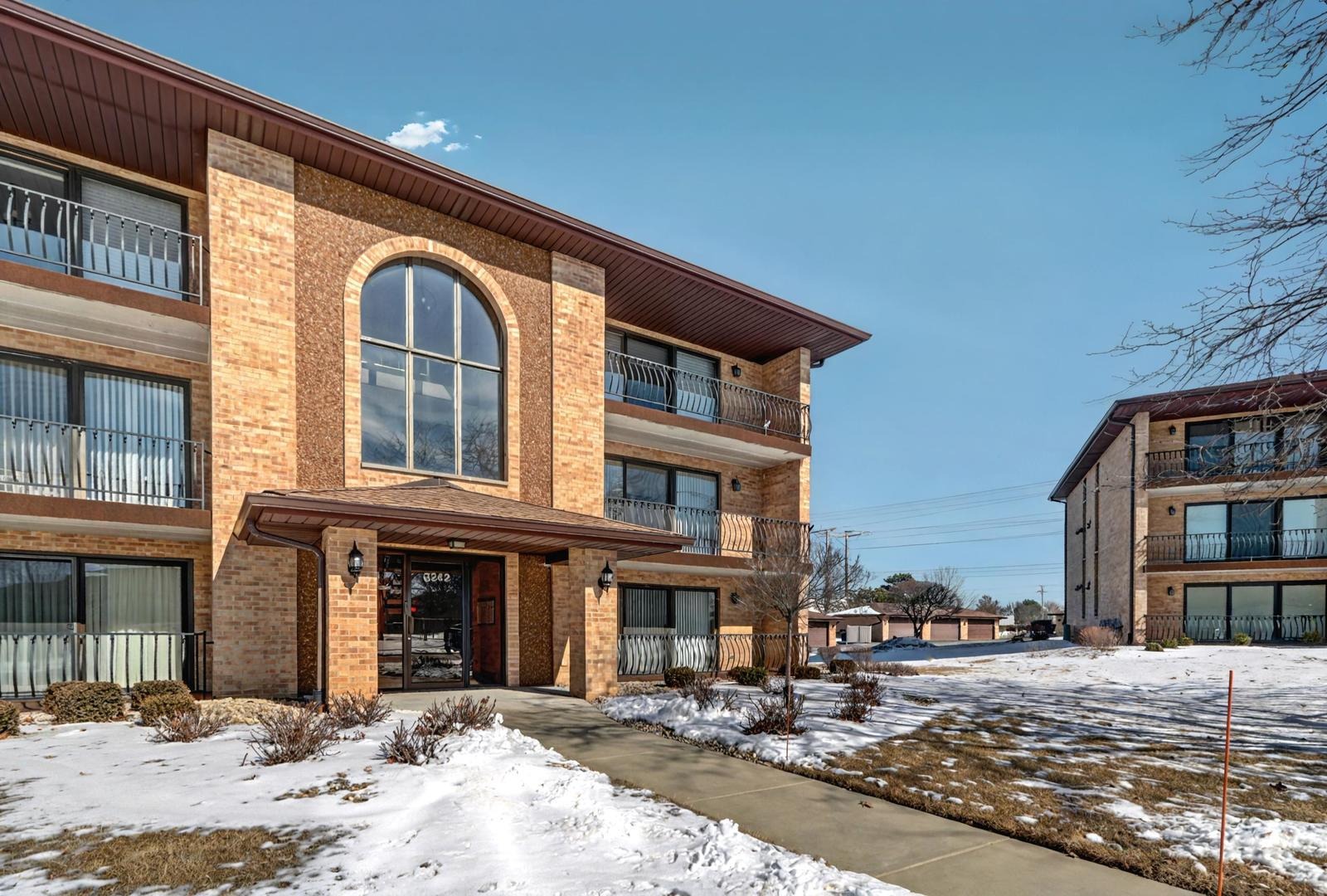160th Pl, Tinley Park, IL 60477