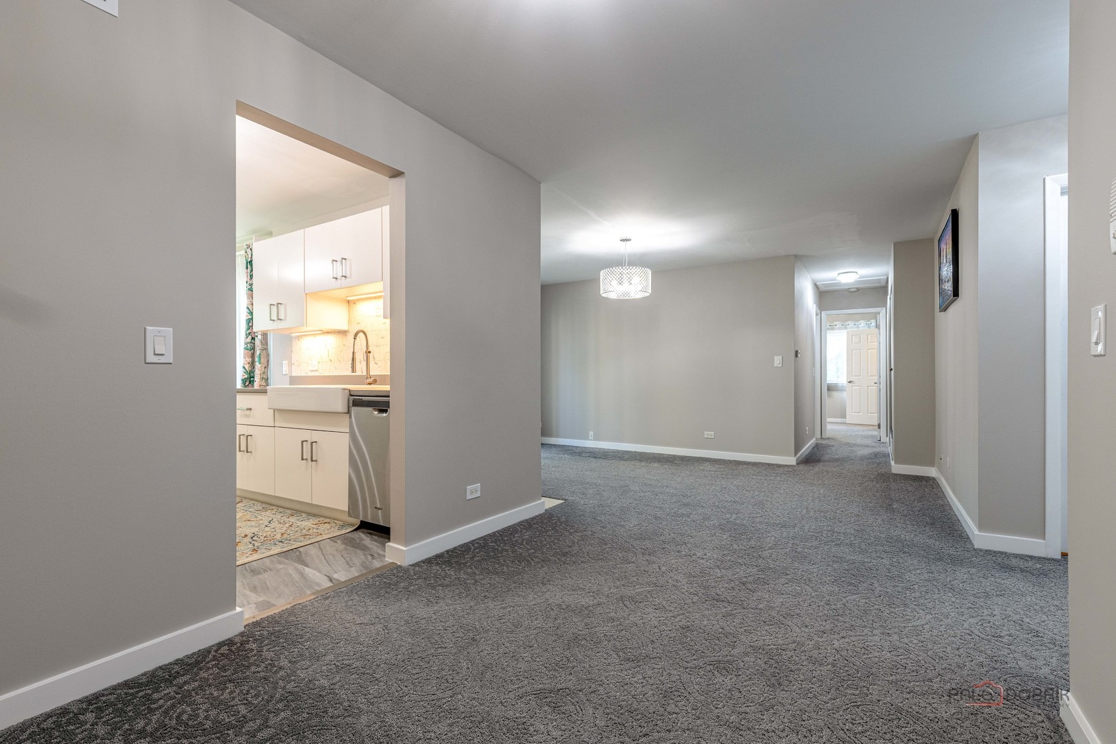 Southbury Ct, Schaumburg, IL 60193 #1