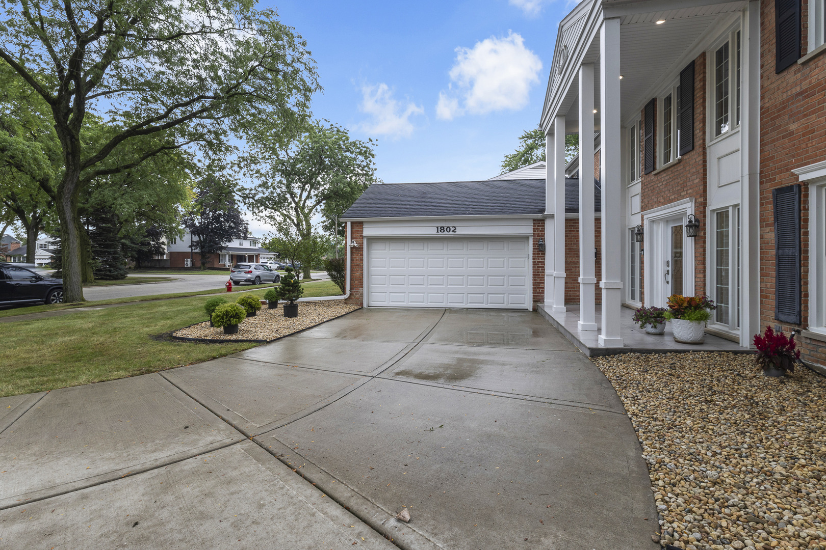 Fernandez Ave, Arlington Heights, IL 60005