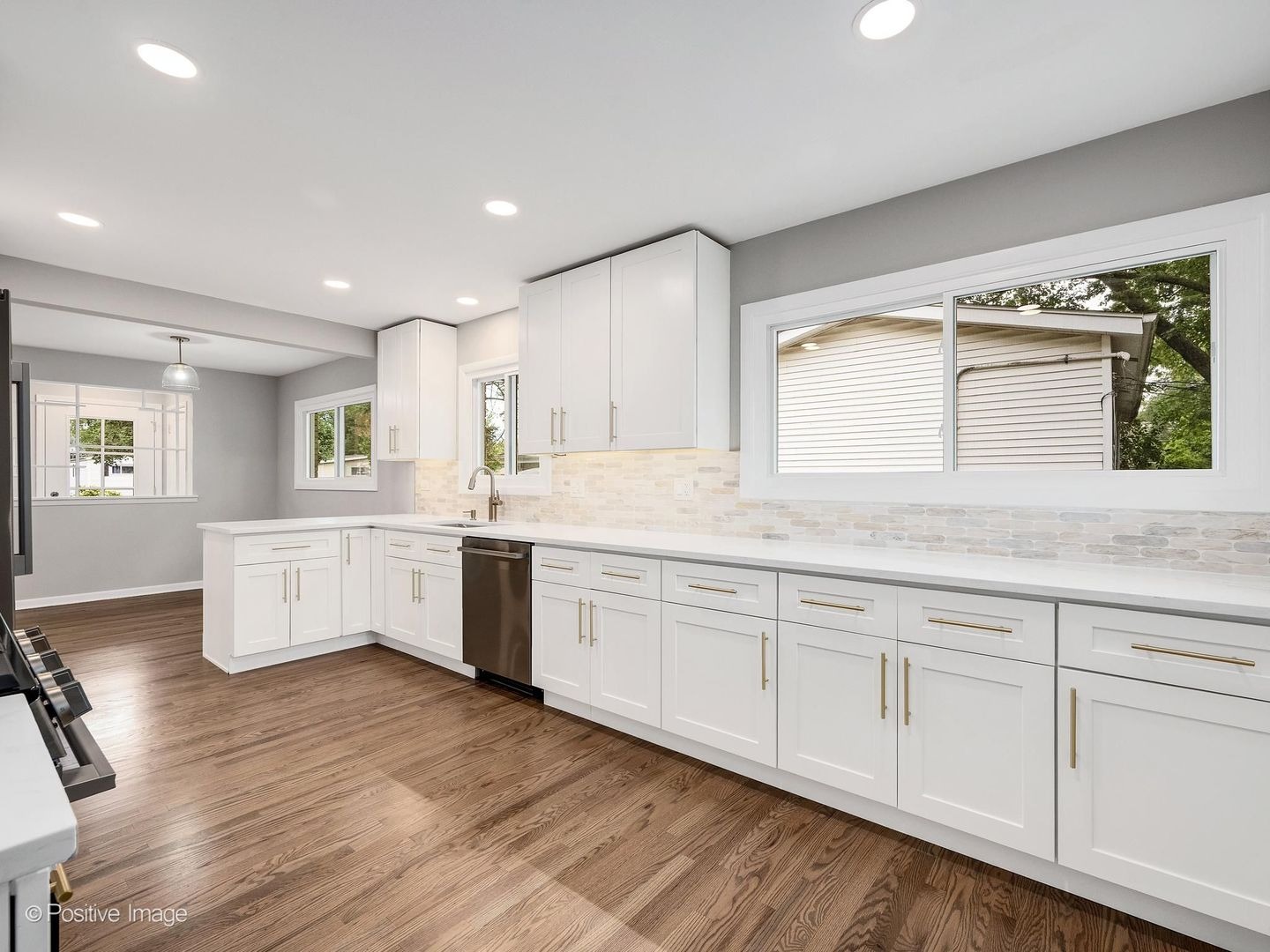 Dawes Ave, Glen Ellyn, IL 60137