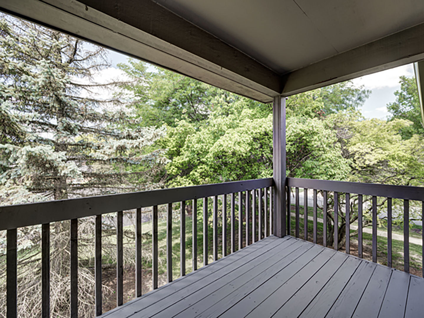 West Ct, Naperville, IL 60563