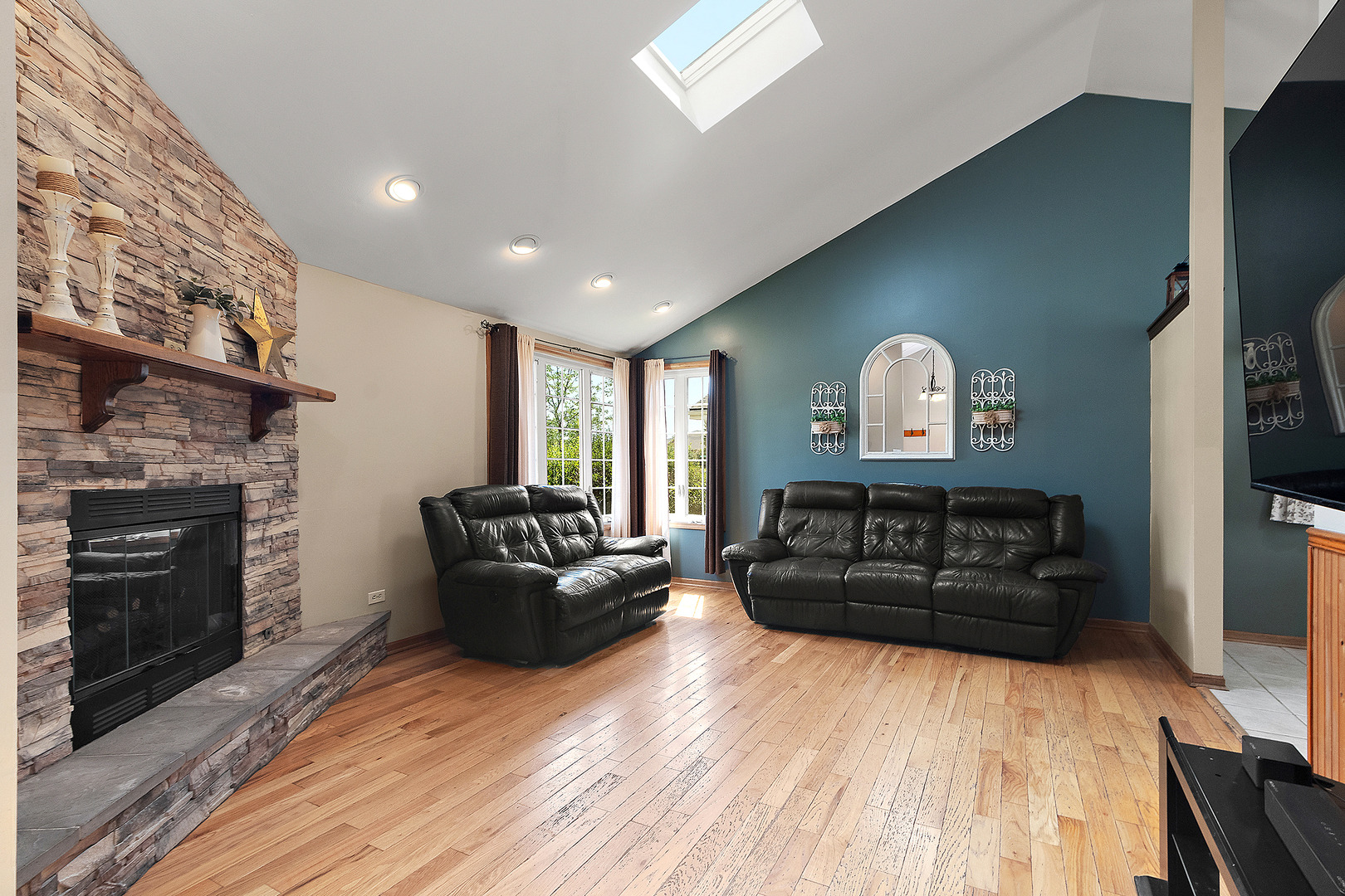 Glenshire Dr, Frankfort, IL 60423