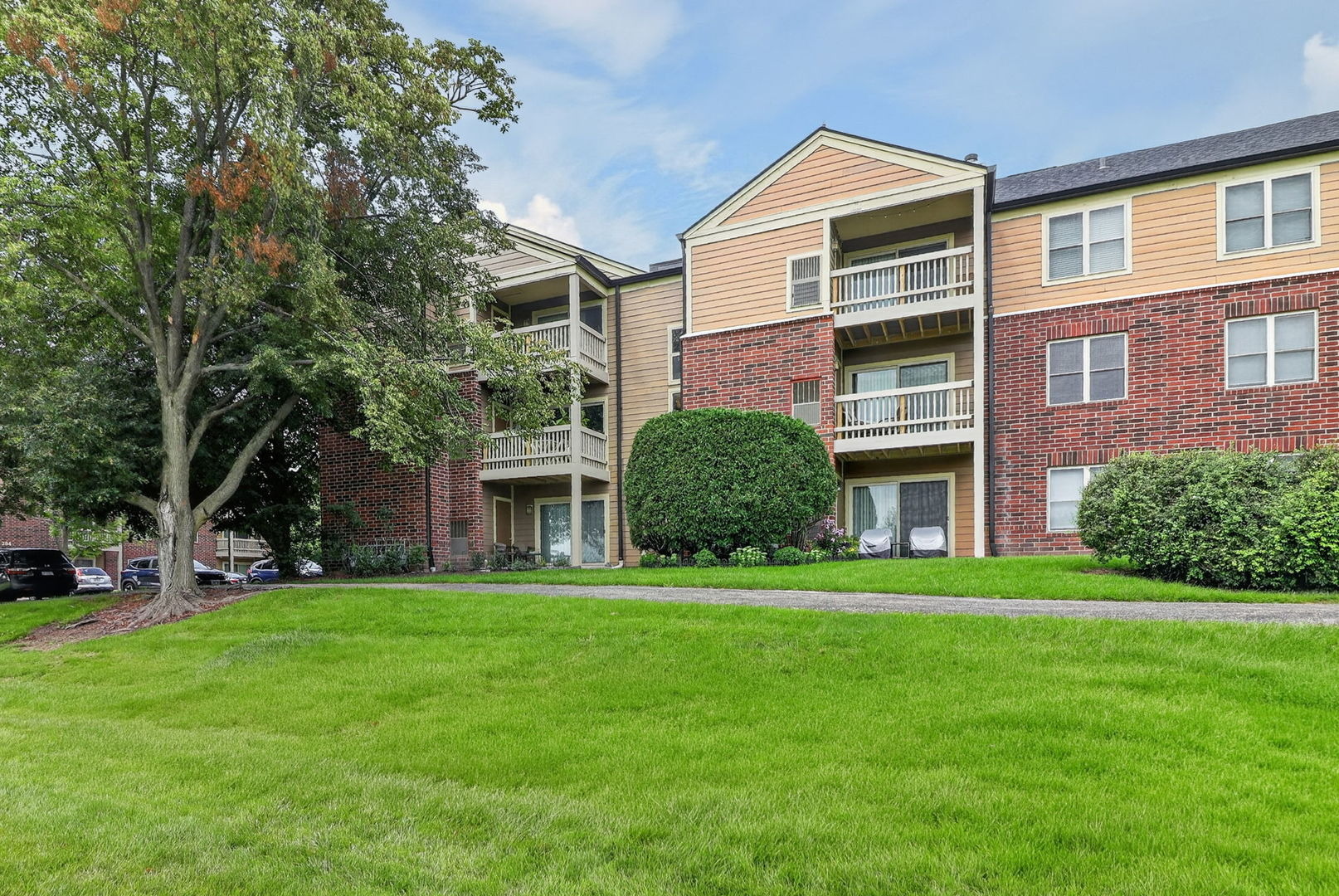 Glengarry Dr, Bloomingdale, IL 60108 #1