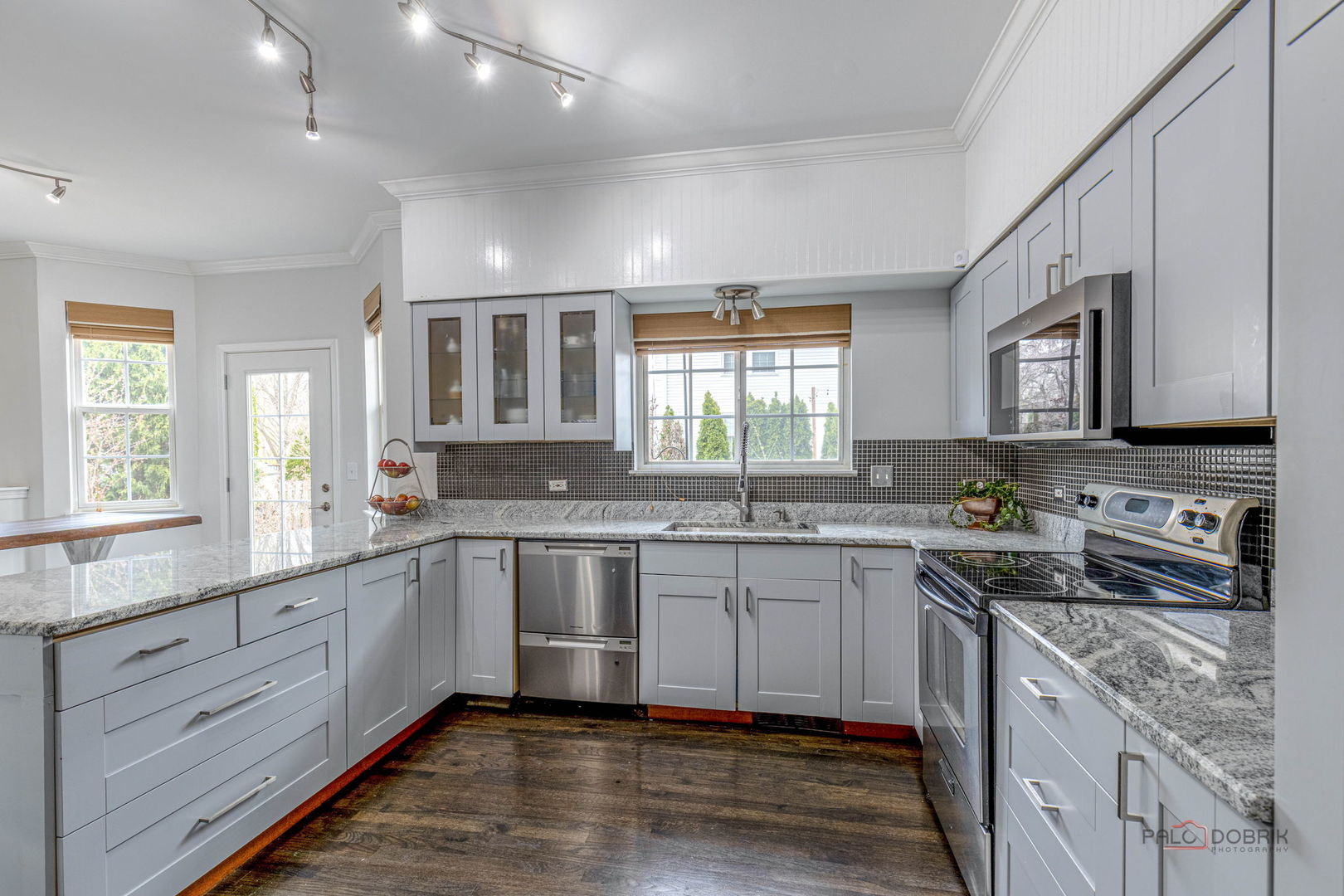 Saddlewood Dr, Wauconda, IL 60084