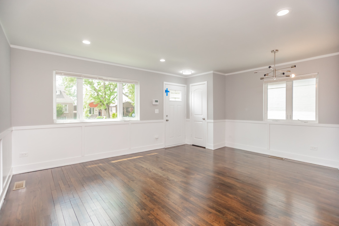 Perry Ave, Chicago, IL 60628 #1