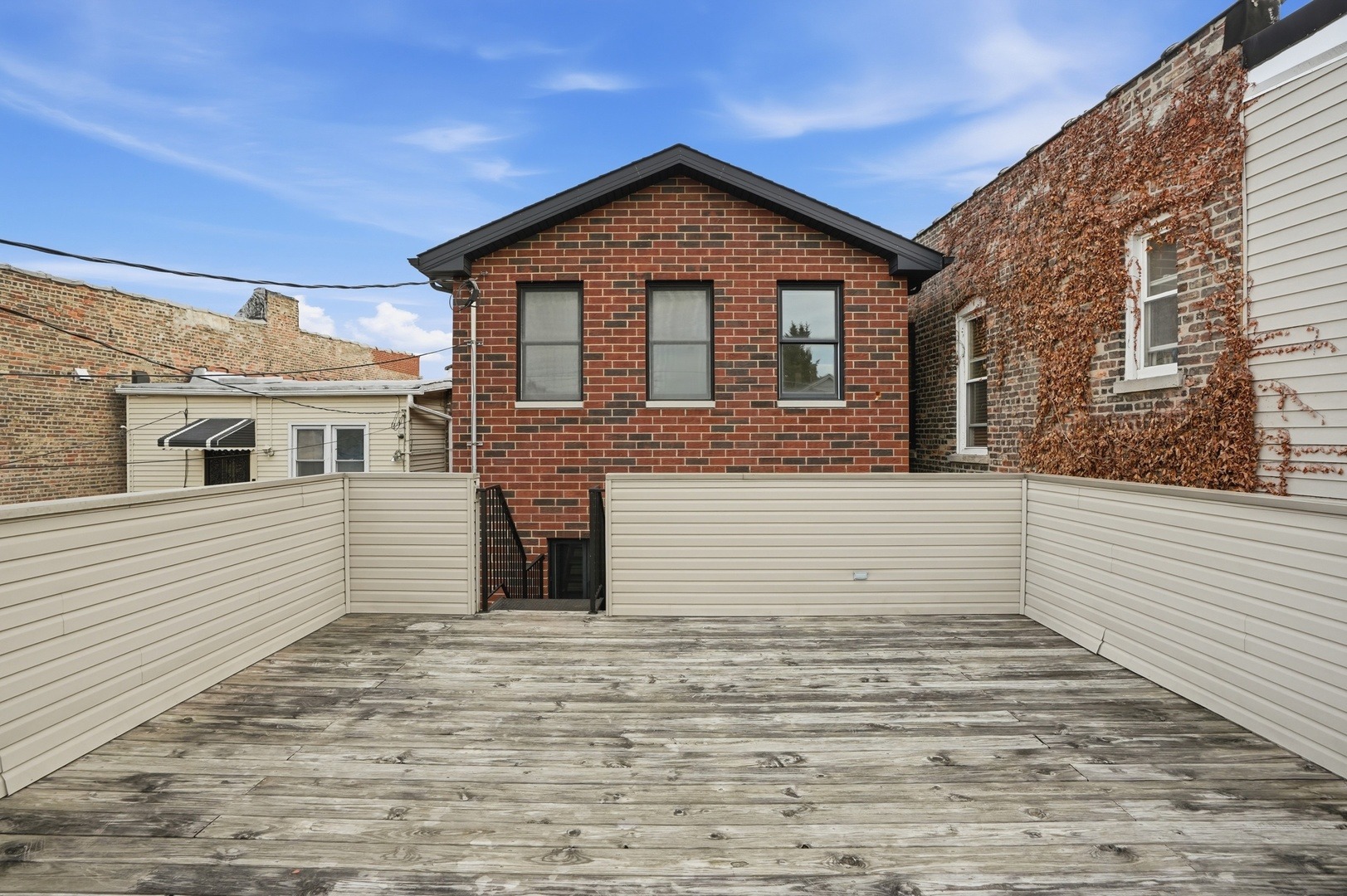 29th Pl, Chicago, IL 60616