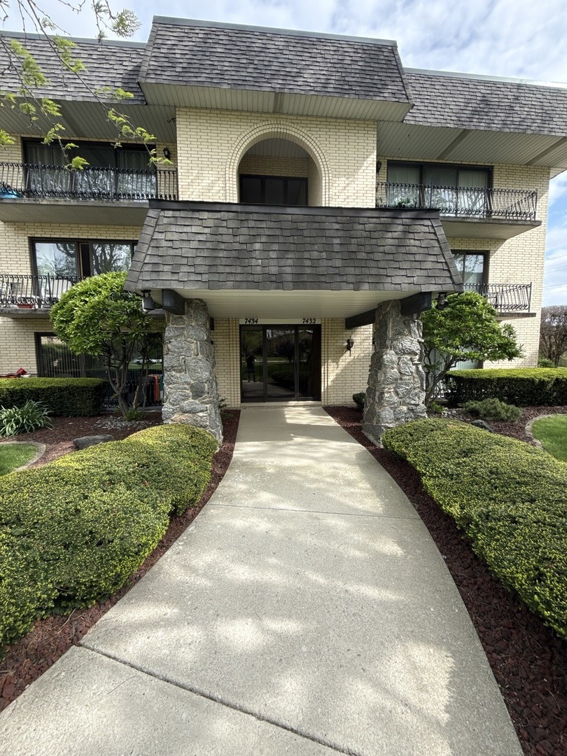 153rd St, Orland Park, IL 60462