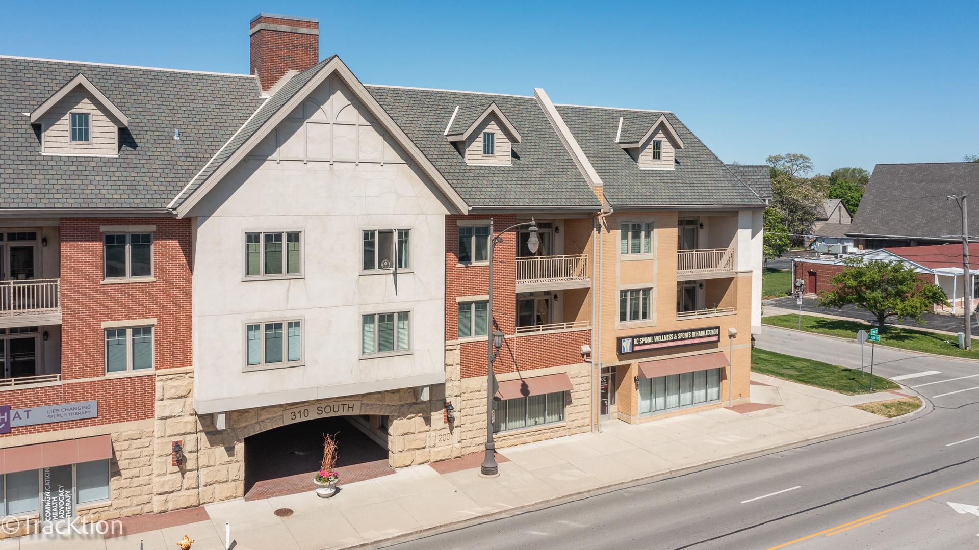 Main St, Lombard, IL 60148