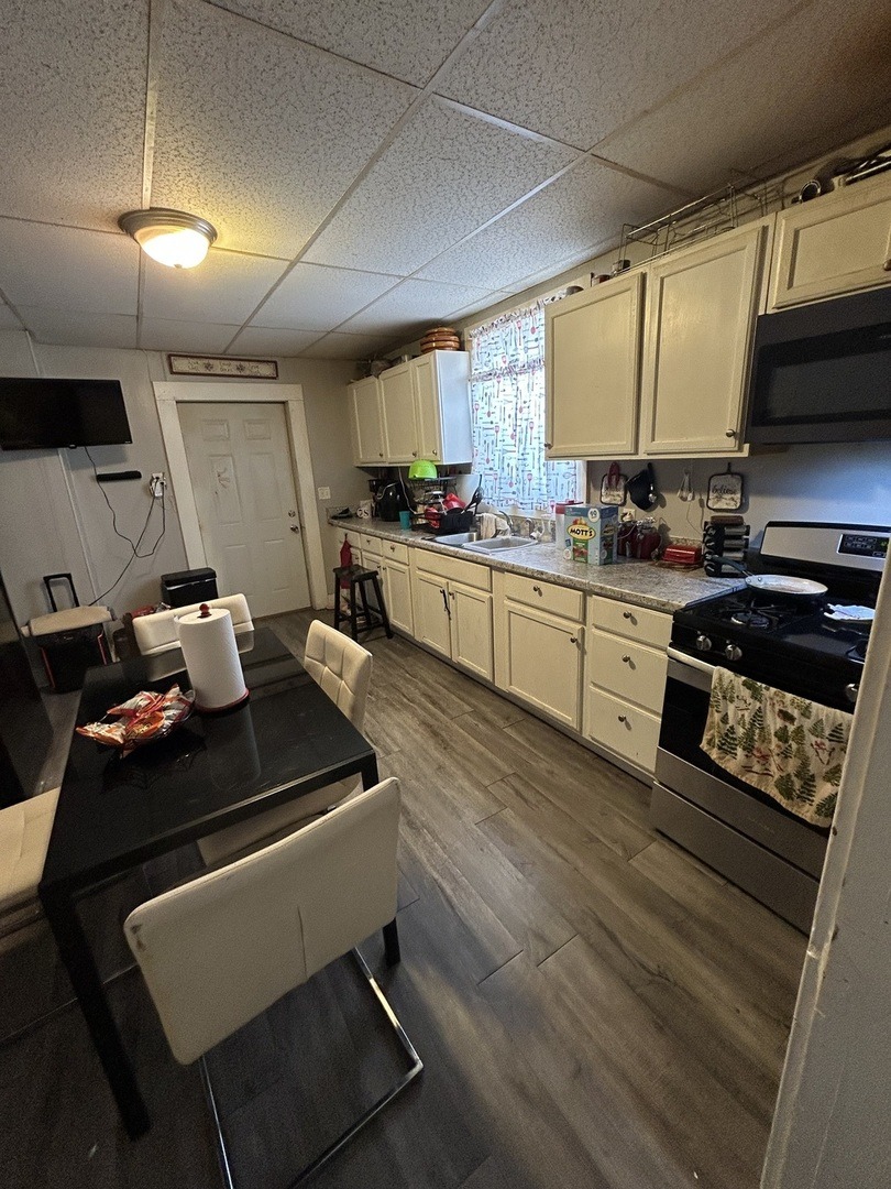 13th St, Davenport, IA 52804