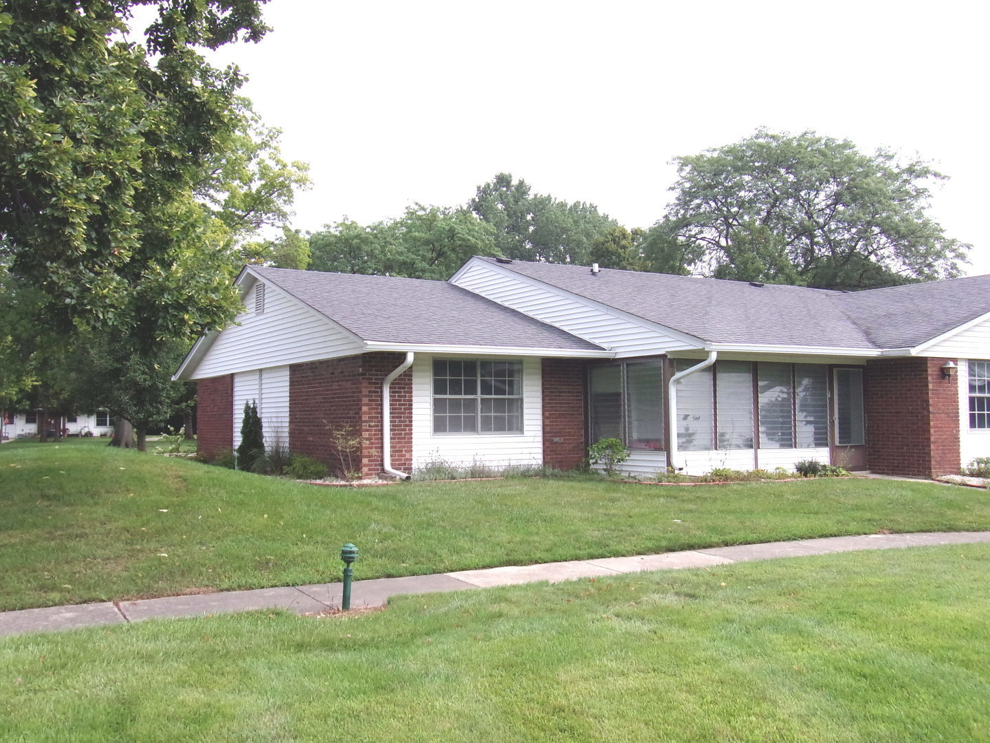 Clarendon Ct, Fox Lake, IL 60020 #1
