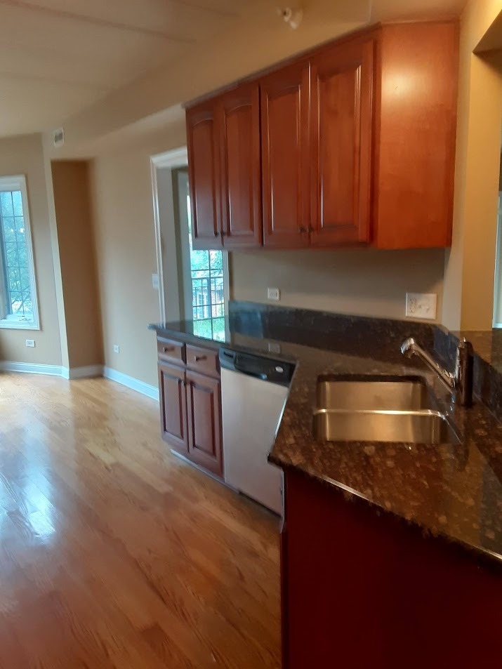 Cass Ave, Westmont, IL 60559