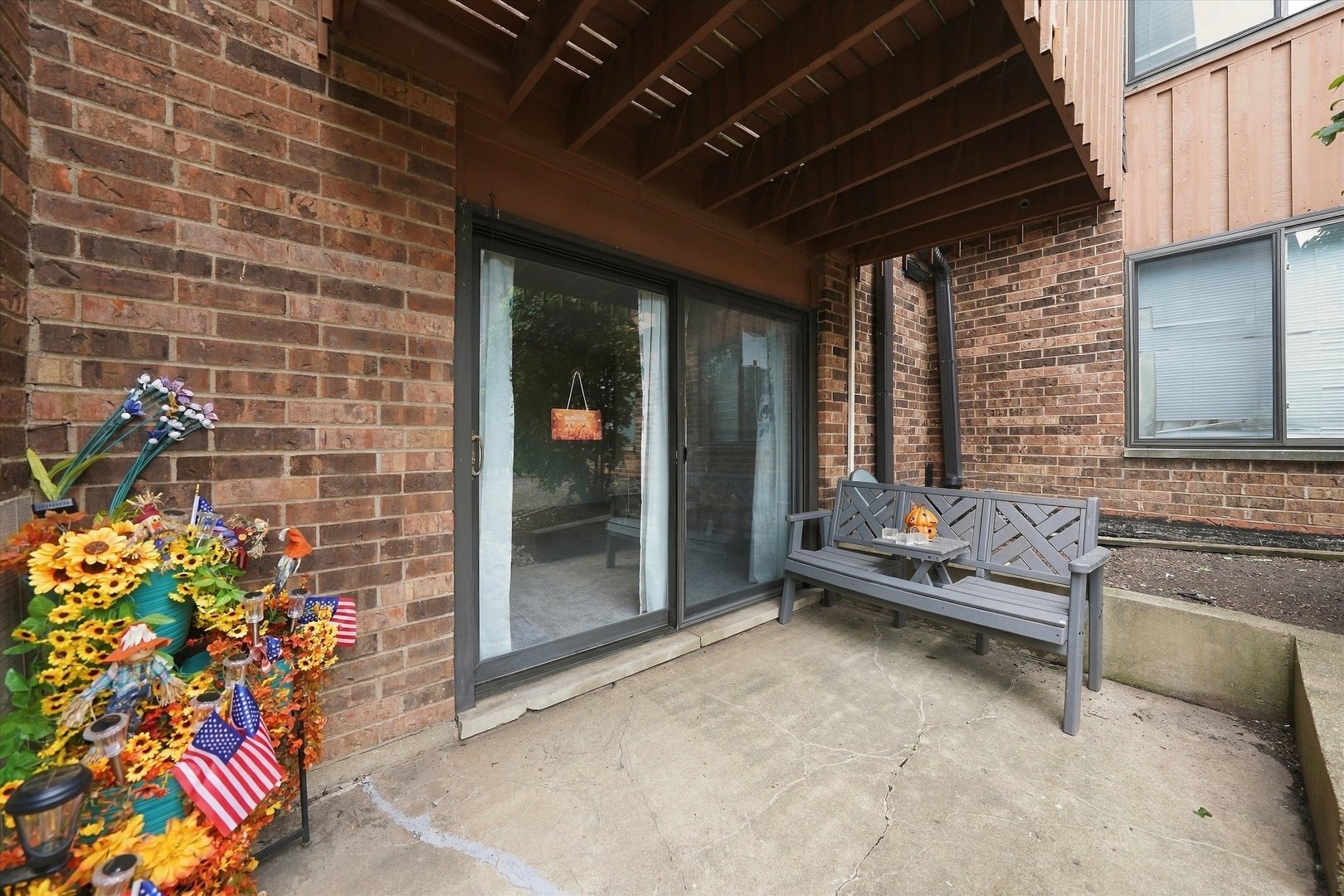 Mullingar Ct, Schaumburg, IL 60193