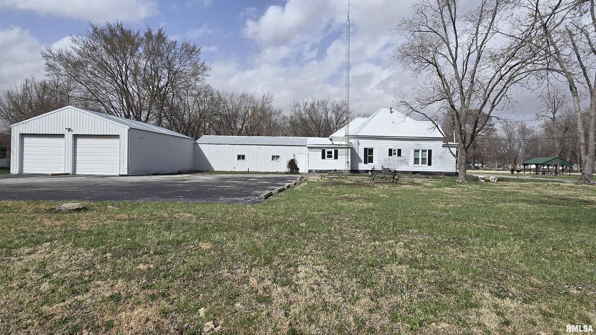 Shaw St, Harrisburg, IL 62946 #1