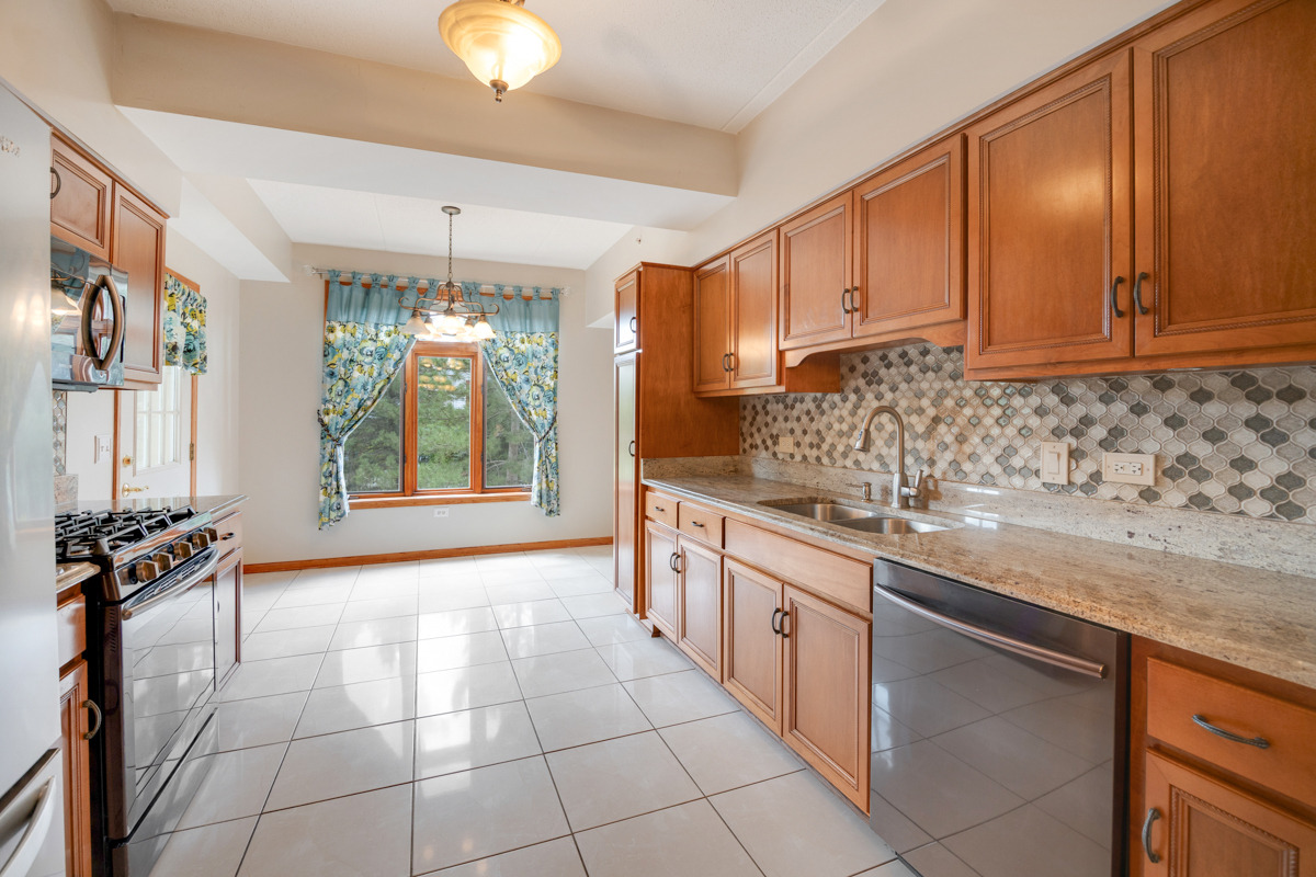 Pine Lake Dr, Tinley Park, IL 60477 #1