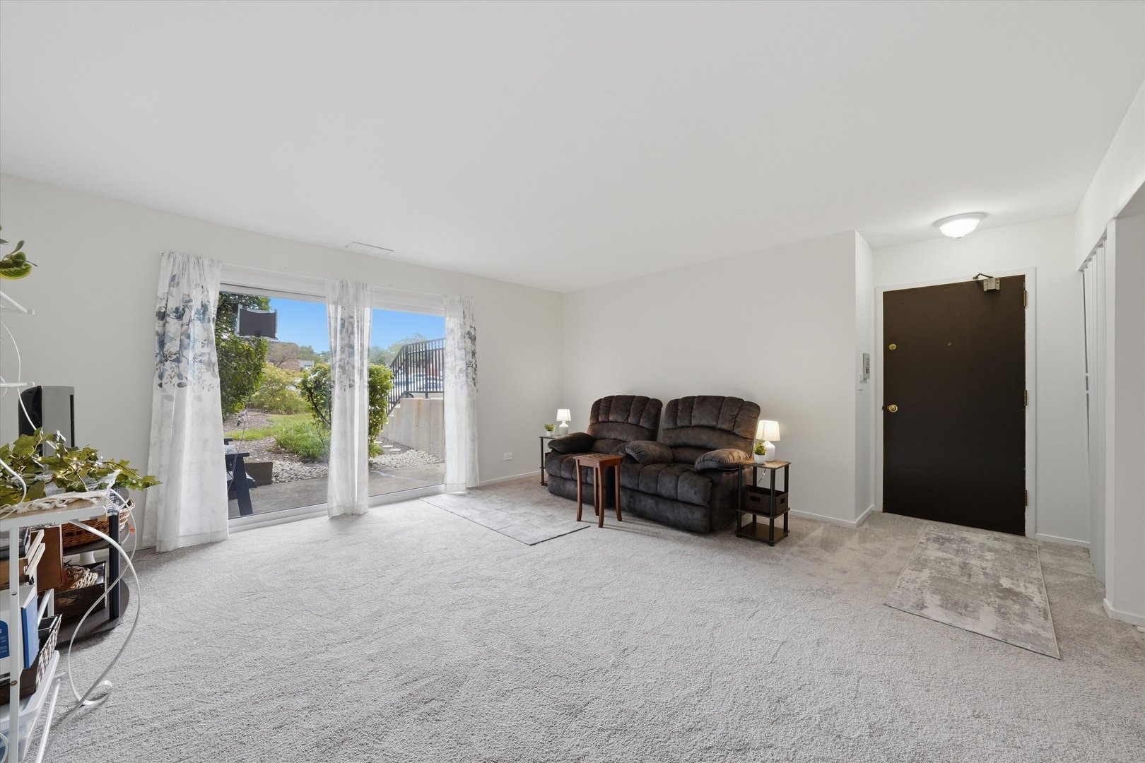 Mullingar Ct, Schaumburg, IL 60193 #1