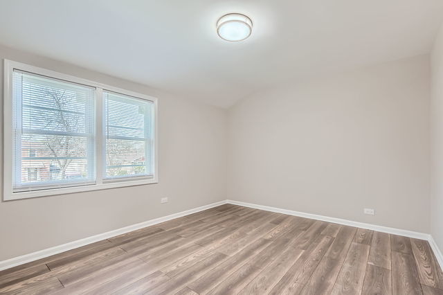 Chappel Ave, Chicago, IL 60617 #1