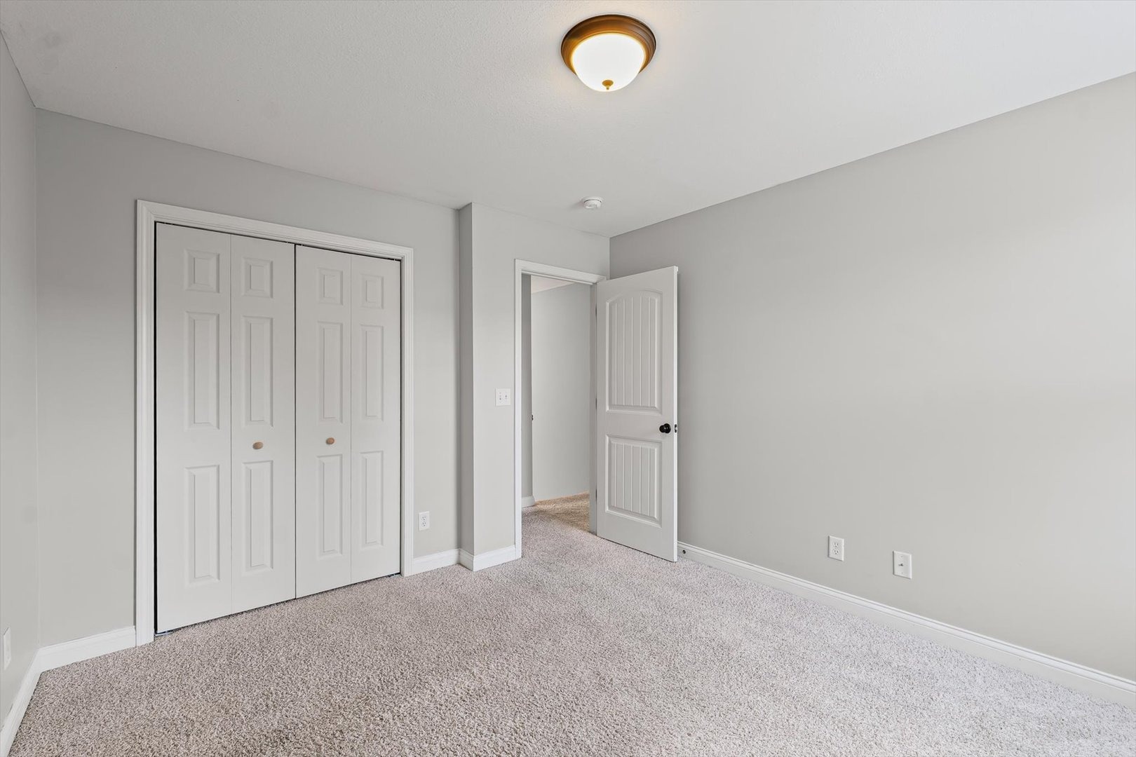 Sedgegrass Dr, Champaign, IL 61822