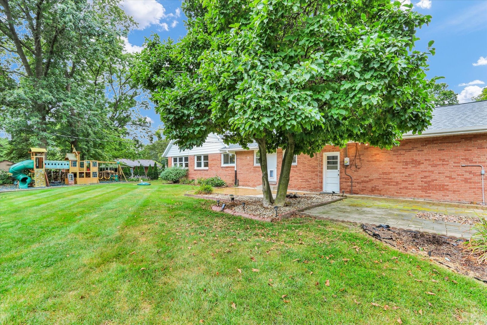Shelly Ct, Urbana, IL 61802 #1
