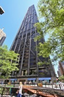 Delaware Pl, Chicago, IL 60611