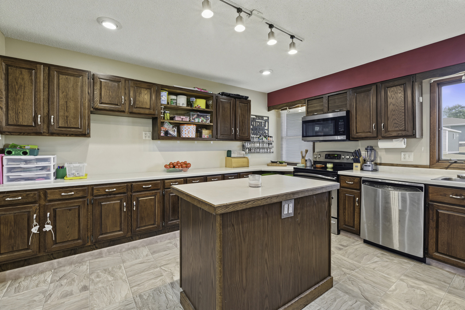 3rd Ave, Fulton, IL 61252 #1